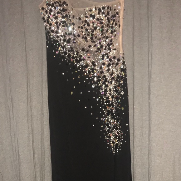 Prom Dress - Picture 4 of 6